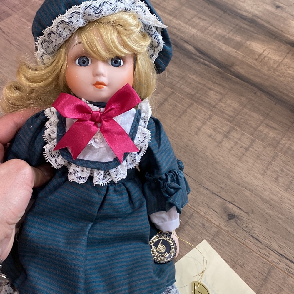Doll - Picture 2 of 7